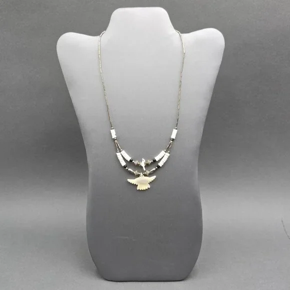 Vintage Southwestern Bird Fetish Necklace 18" Hand Carved MOP Heishi Beads - Picture 2 of 11